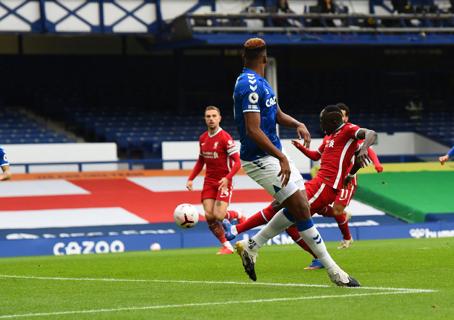 足够的对抗 足够的对抗